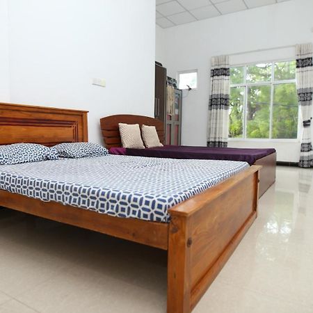 Sujee'S Guest House With Two Bed Rooms Anurâdhapura Extérieur photo