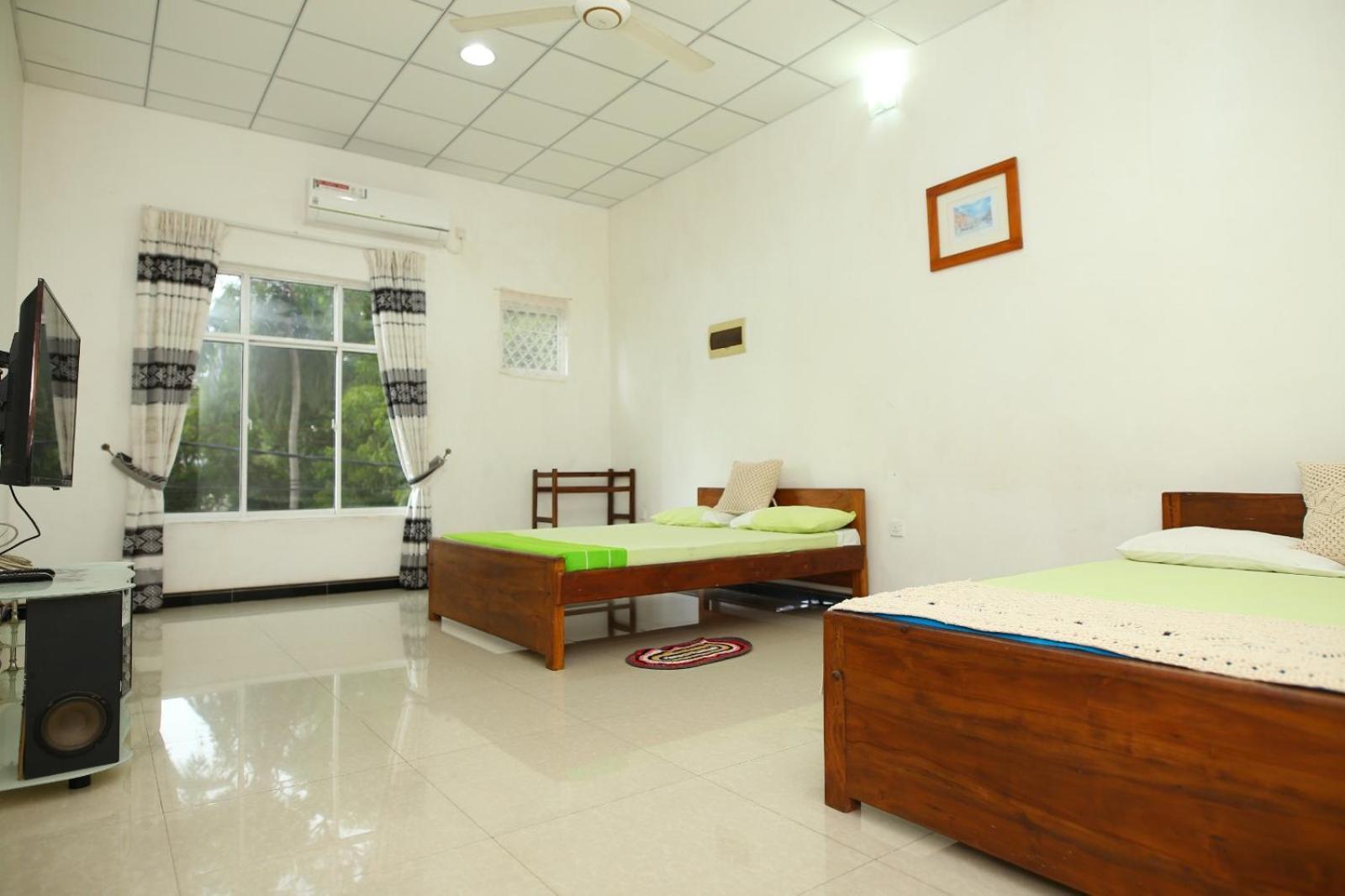 Sujee'S Guest House With Two Bed Rooms Anurâdhapura Extérieur photo