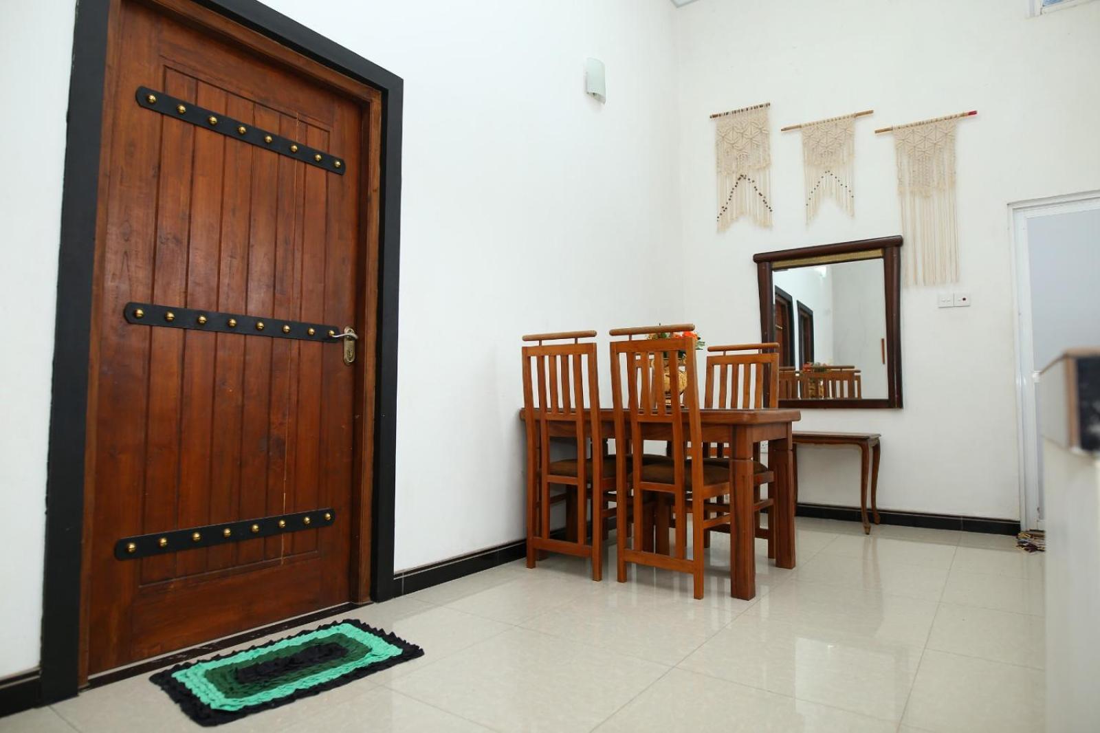 Sujee'S Guest House With Two Bed Rooms Anurâdhapura Extérieur photo
