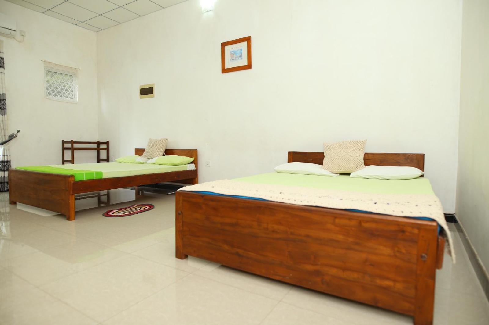Sujee'S Guest House With Two Bed Rooms Anurâdhapura Extérieur photo